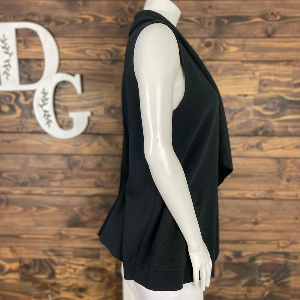 Cable &‎ Gauge | Black Open Waterfall Front Sweater Vest Fleece Basics